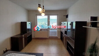 VÝRAZNÁ ZĽAVA Na predaj 3 izbový byt, Snina (N023-113-MABA)