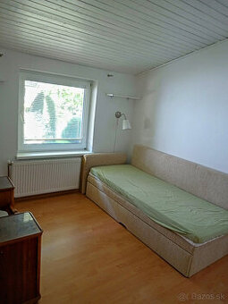 Prenájom pekný veľký 4 iz RD , terasa, krb, záhrada