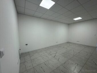 KANCELÁRSKE  PRIESTORY   na prenájom Sobrance
