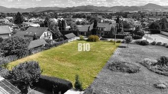 Na predaj slnečný, rovinatý pozemok v atraktívnej časti Strá