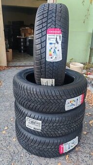 Zimné pneu 235/55 R19 --- VREDESTEIN - 1