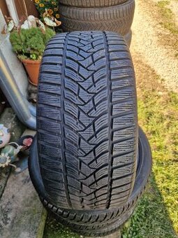 Predám zimné pneu Dunlop 225/40r18