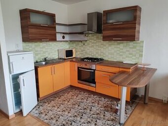 3 izbový byt na prenájom Levice