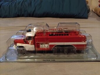 Kultovné nákladiaky minulej éry  1:43