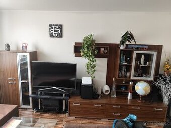 Obyvacia stena a gauč