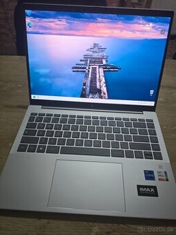 Kovovy HP Pavilion plus 14 OLED s i7 procesorom 13 generacie