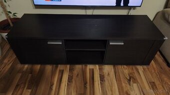Skrinka pod TV