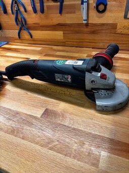 Uhlova bruska Bosch Profesional