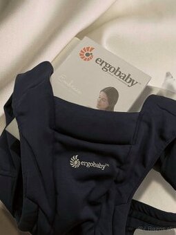Ergonomický nosič Ergobaby Embrace Soft Navy