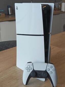 PS5 Disc Edition – ako nová, v záruke (kupovaná 12/2025)