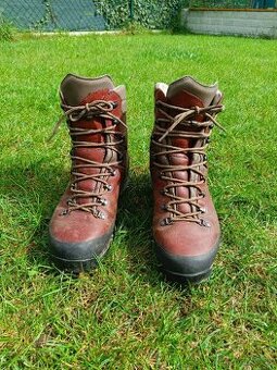 BOSP turistická obuv