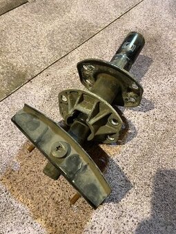 Bmw e36 sedan predný tlmič naraznika