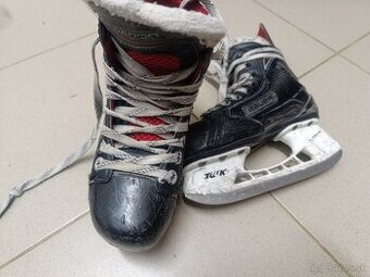 Predám detské korčule Bauer Vapor