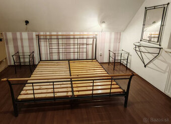 ručne kovaná manželská posteľ