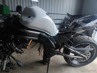 Rozpredám Kawasaki ER6 N