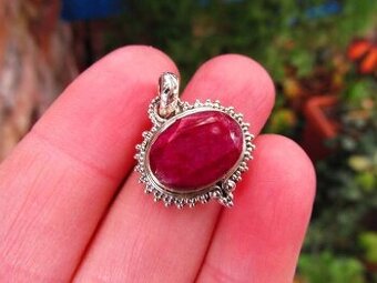 Ponúkam krásny starý strieborný náramok, značený Ag 900.