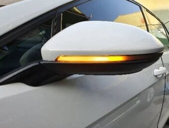 --Dynamicke LED smerovky spatnych zrkadiel