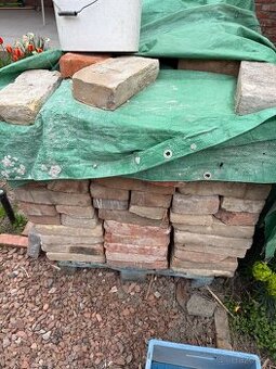 Darujem staré tehly za odvoz