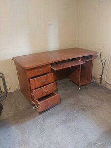 kancelársky stôl - 1