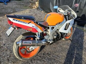 Honda sc33