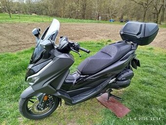 Honda Forza 125