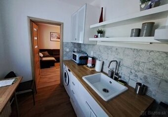 1- IZB BYT komplet NOVO zariadený