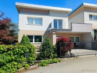 Prenájom 5 izb.rod.domu,315 m2 - Budatín, Žilina