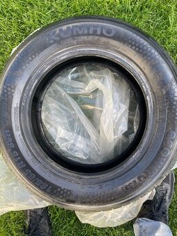 Sada pneumatík Kumho ecowing ES31 185/65 R15 88T