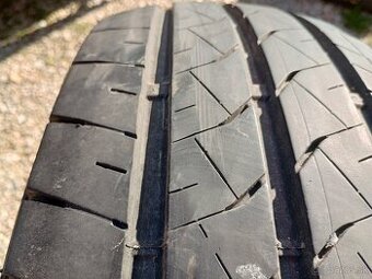 Predam 2ks pneu 225/65/r16C letne Bridgestone