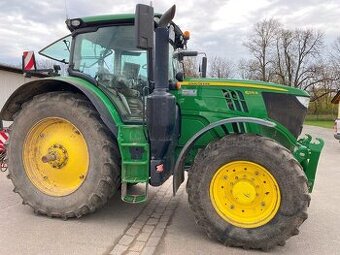 JOHN DEERE 6215R
