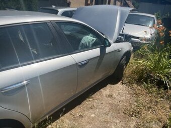 Rozpredám alfa romeo 159sw 2009