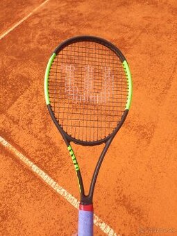 Tenisová raketa Wilson Blade 98