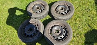 Pneu zimne 195/65/ R15 na Ford
