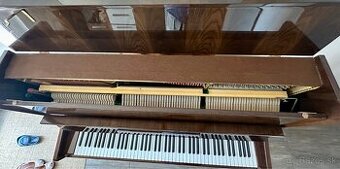 Pianíno PETROF vo výbornom stave, r. 1981