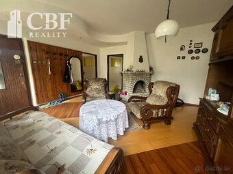 NA PREDAJ Dom v Lipovníku s výhľadmi a rozľahlým pozemkom