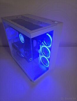 RTX 5070, R7 9800X3D, 2TB SSD, 32GB RAM