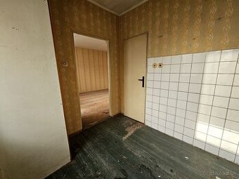 REZERVOVANÝ - PREDAJ 1 IZBOVÝ BYT S LODŽIOU A PIVNICOU,