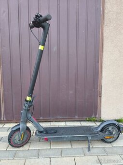 Xiaomi Mi Electric Scooter Pro 2