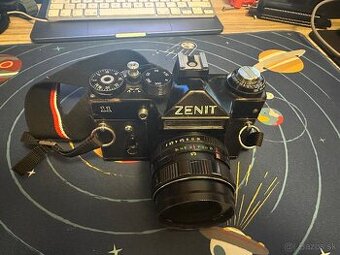 Zenit 11 s Helios 44m-4
