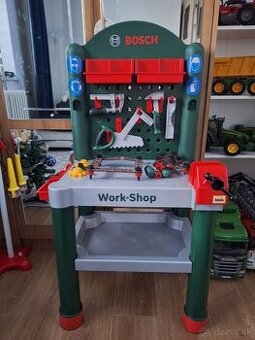 Bosch stolík