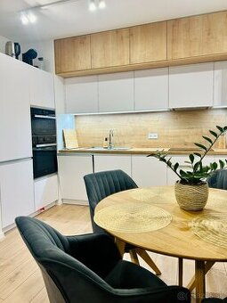 PRENÁJOM nadštandardne zariadený 2 izbový byt