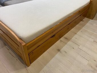 Posteľ s matracom 90x200