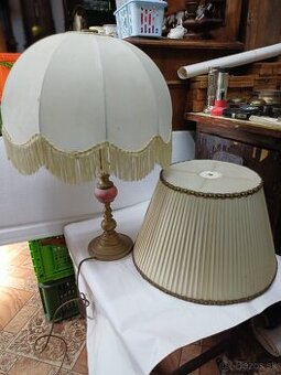 Predam stolovú mosaznu lampu