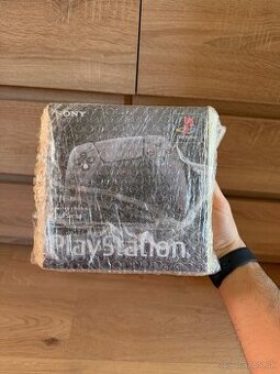 PS5 DualSense 30th Anniversary Limited Edition