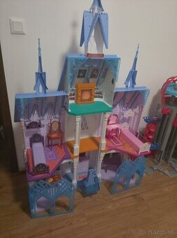 Predám veľký hrad frozen