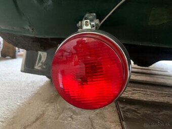 Zadná hmlovka na veterán
