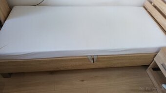 Posteľ do detskej alebo študentskej izby+prislušenstvo