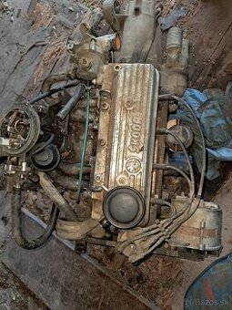 Motor skoda favorit