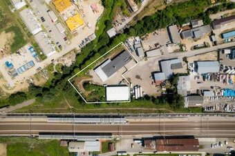 Na predaj polyfunkčný objekt na pozemku 4609 m2, TN - Zámost