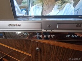 2v1 HIFI STEREO Daewoo PANASONIC VHS-CD-DVD videorekordér